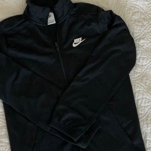 Kids Large Black zip up Nike